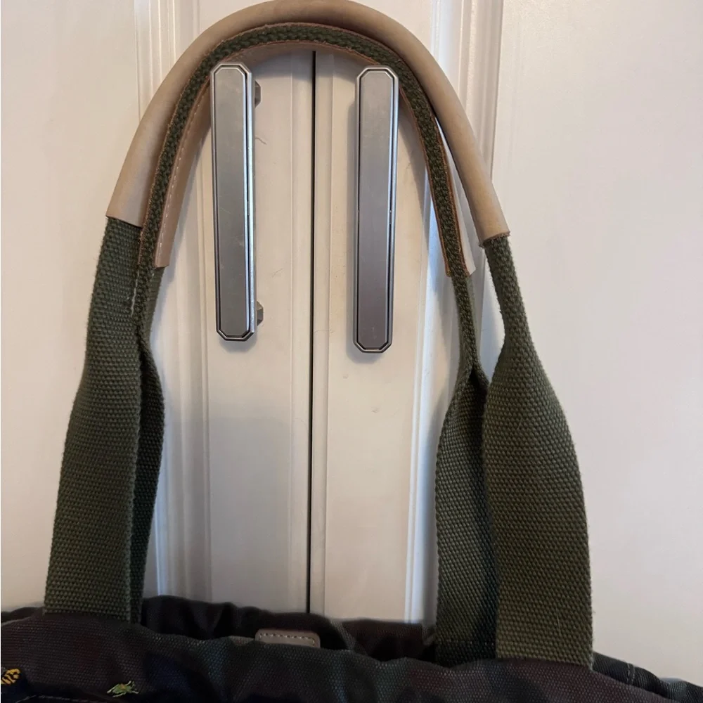 India Hicks fortune camouflage tote. Like new. Highly collectible 24x13x12
